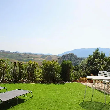 Finestra Sul Castello Villa