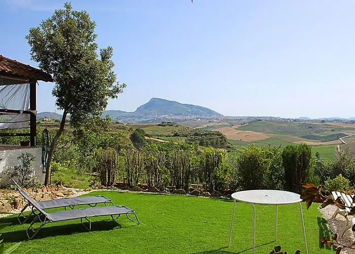 Finestra Sul Castello * Partinico